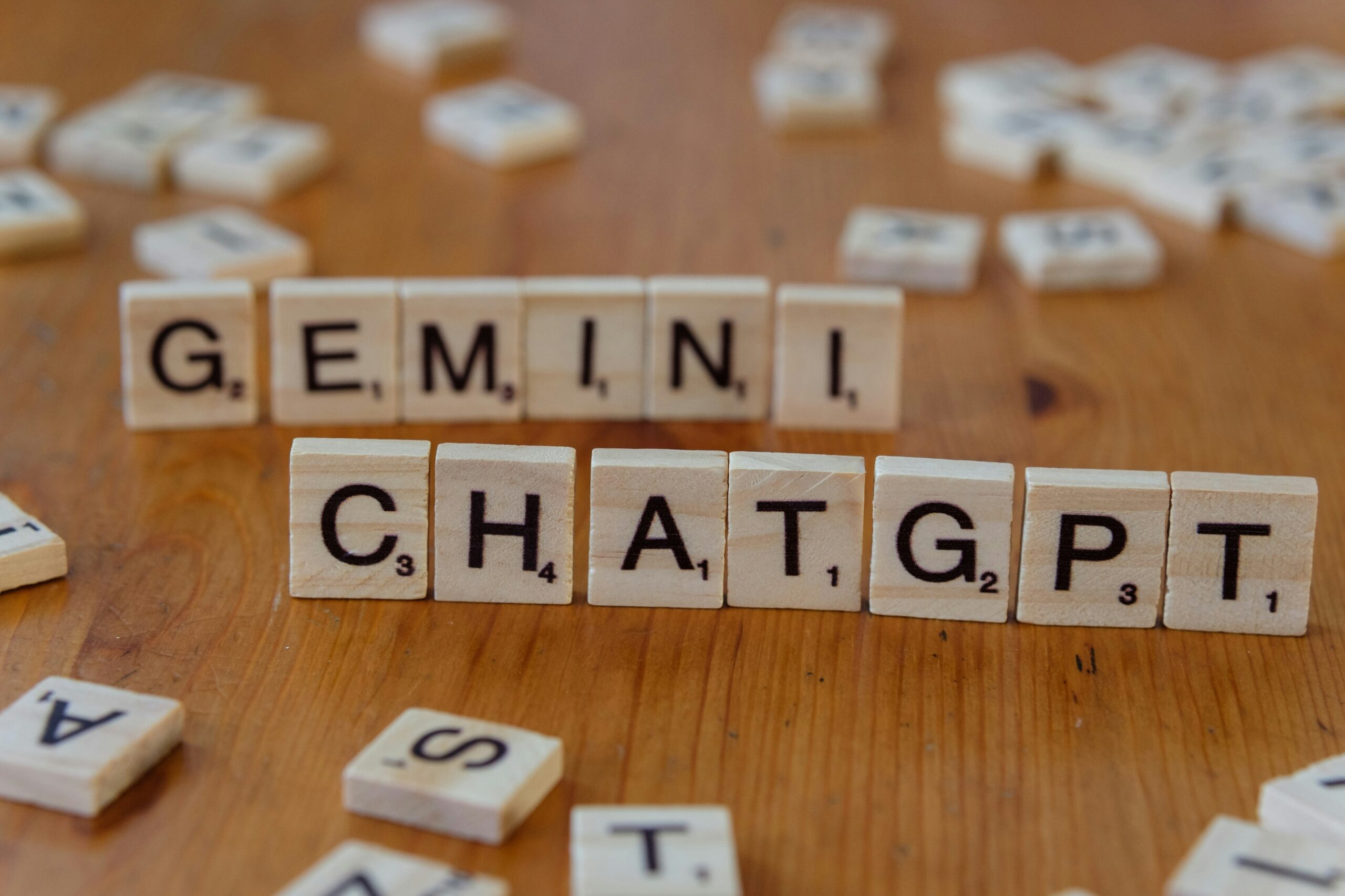 Google Gemini vs ChatGPT