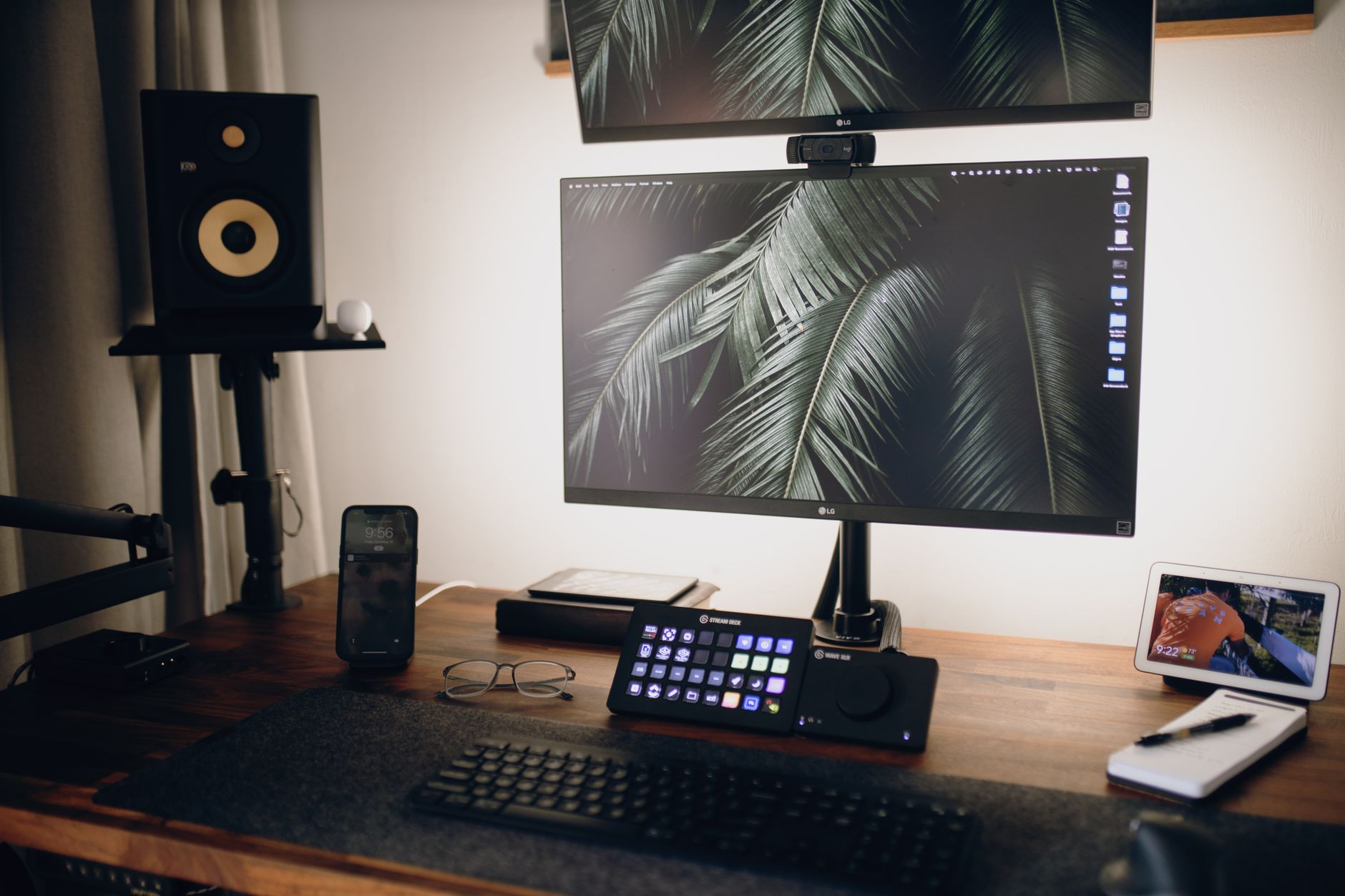 Best USB-C Docking Stations for Dual-Monitor Setups